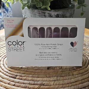 Color Street Nail Polish Strips - Unopened - Berlin It to Win It